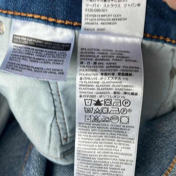 EUC Levi’s 514 Straight Fit men’s jeans Tagged 38x32 (measures 40x30) - Picture 8 of 9